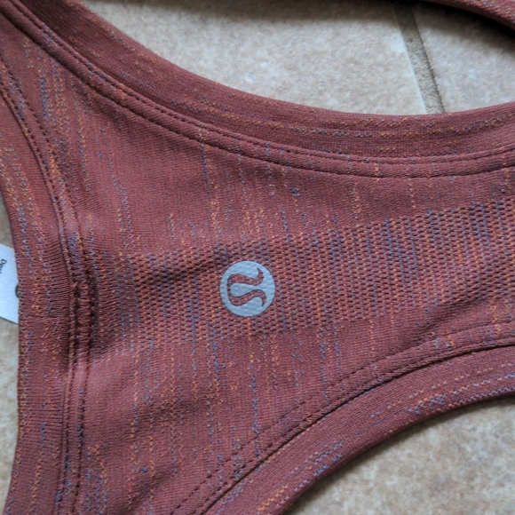 Swiftly Tech Racerback Tank Top 2.0 Race Length - Picture 6 of 7